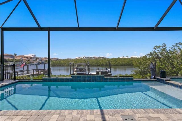 916 SEAGRAPE DRIVE, Ruskin, FL 33570