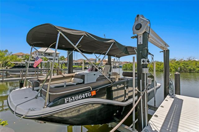 916 SEAGRAPE DRIVE, Ruskin, FL 33570