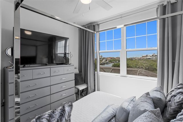 916 SEAGRAPE DRIVE, Ruskin, FL 33570