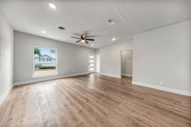 900 N 22nd Street, Waco, TX 76707