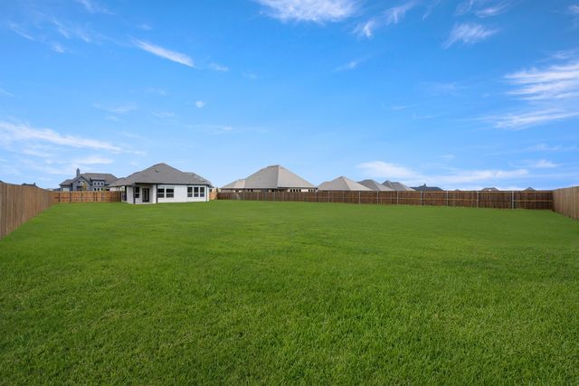 121 Grey Wolf Court, Godley, TX 76044