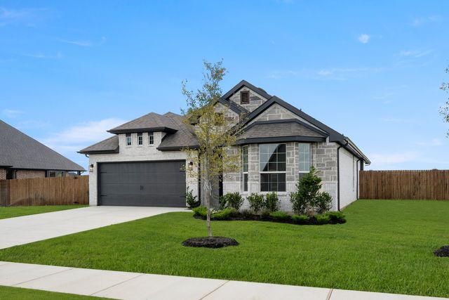 121 Grey Wolf Court, Godley, TX 76044