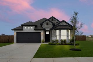 121 Grey Wolf Court, Godley, TX 76044