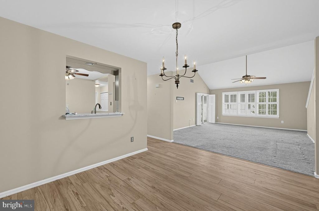 100-Q PRISTINE PL #Q, SEWELL, NJ 08080 — photo 2