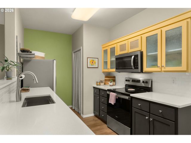 1211 Ne 64TH Ln 702, Hillsboro, OR 97124