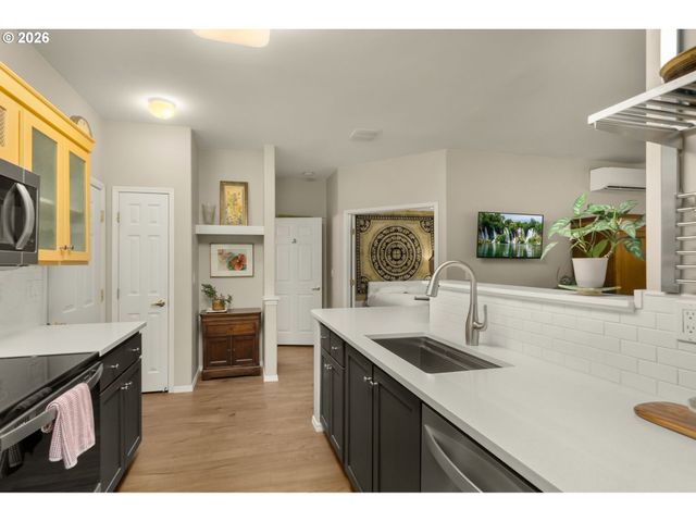 1211 Ne 64TH Ln 702, Hillsboro, OR 97124