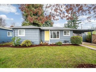 590 FLAMINGO Ave, Springfield, OR 97477