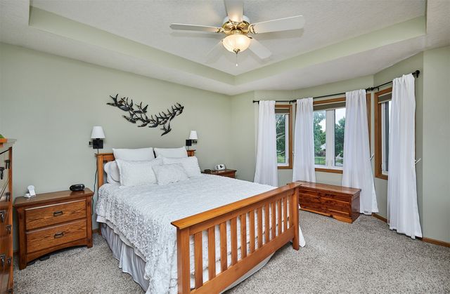 1002 SE 8th Street, Ankeny, IA 50021