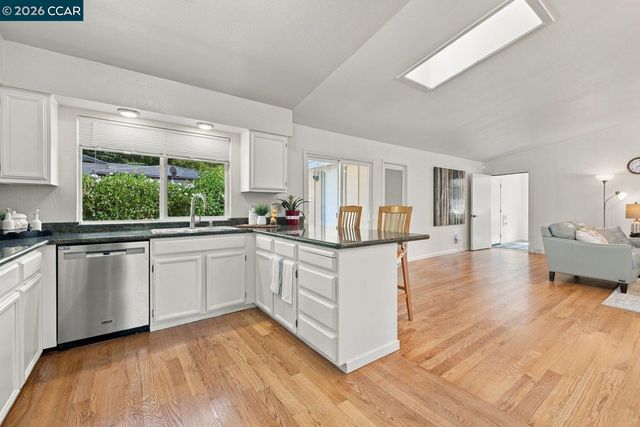 101 Hope Ln, Danville, CA 94526