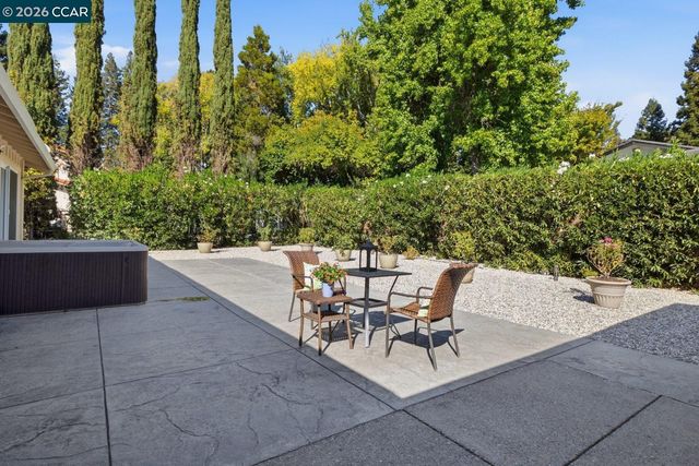 101 Hope Ln, Danville, CA 94526