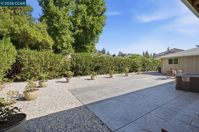 101 Hope Ln, Danville, CA 94526