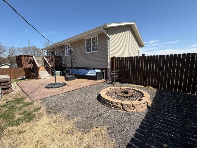 705 N Shimerda Street, Wilber, NE 68465