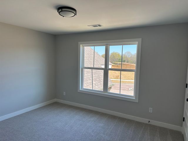 5287 BUTTERCUP LN, Lakeland, TN 38002