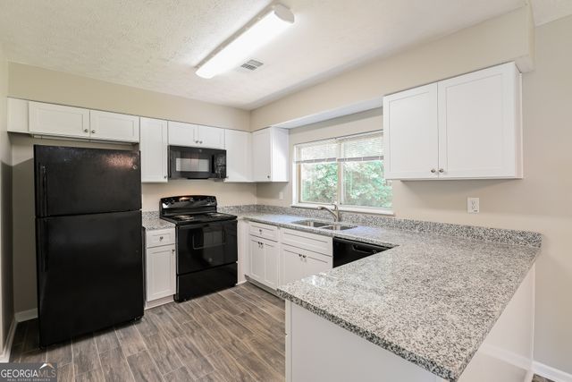 3865 Scarsborough Drive, Lawrenceville, GA 30044