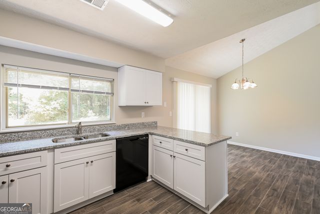 3865 Scarsborough Drive, Lawrenceville, GA 30044