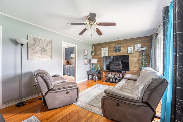 321 Blake Boulevard, Galesburg, MI 49053