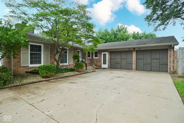 3435 Heritage Road, Columbus, IN 47203
