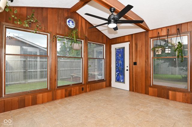 3435 Heritage Road, Columbus, IN 47203