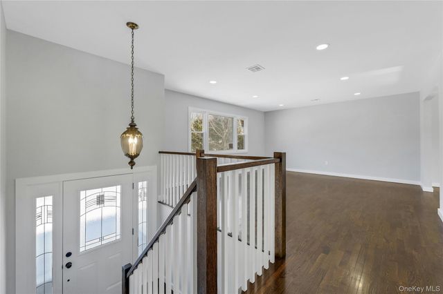 10 Roman Acres Drive, Garnerville, NY 10923