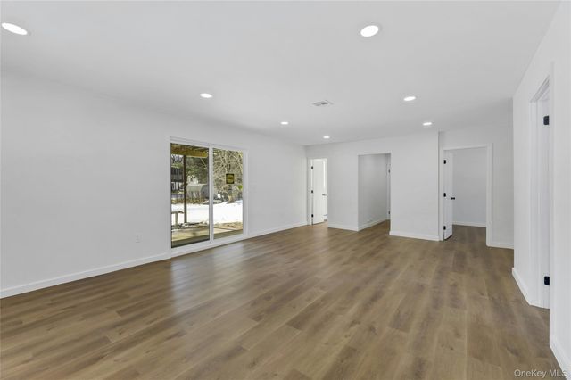 10 Roman Acres Drive, Garnerville, NY 10923