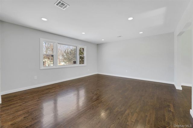 10 Roman Acres Drive, Garnerville, NY 10923