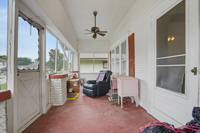 520 W Cleveland Avenue, Sapulpa, OK 74066