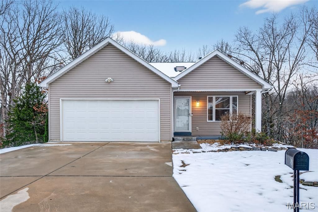 482 Indian Lake Drive, Wright City, MO 63390