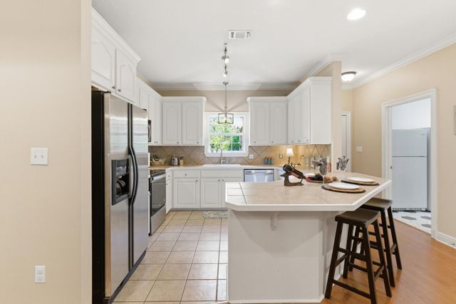 66 Longstone Rd., Hattiesburg, MS 39402