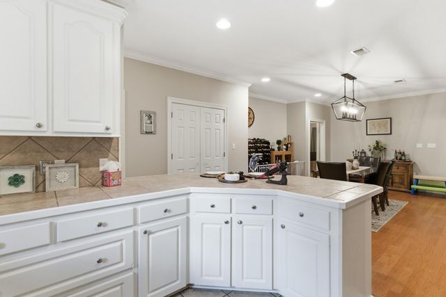 66 Longstone Rd., Hattiesburg, MS 39402