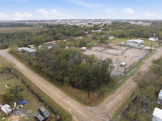 107 Frostdale Drive, Elm Mott, TX 76640