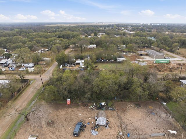 107 Frostdale Drive, Elm Mott, TX 76640