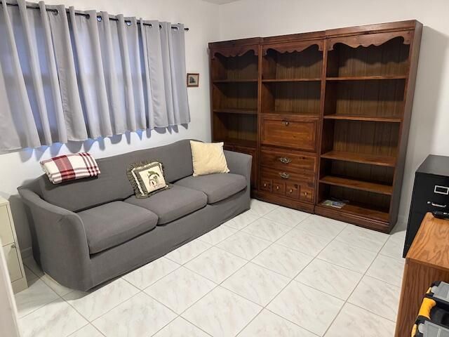 7705 NW 5th Court 103, Margate, FL 33063