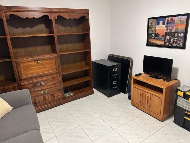 7705 NW 5th Court 103, Margate, FL 33063