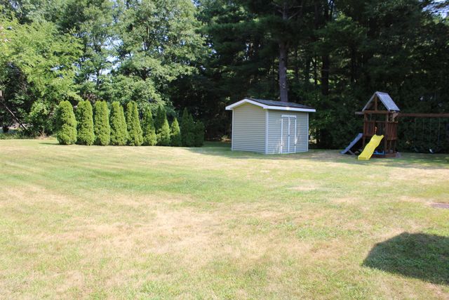 16 Kimberly Lane, Morrisonville, NY 12962