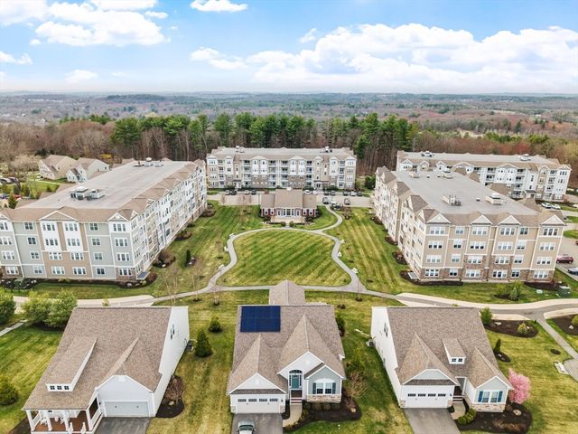1 Francis Drive 309, Andover, MA 01810