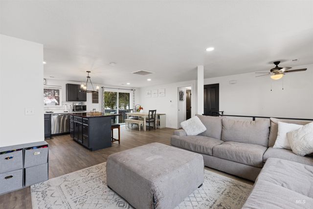 11583 Orchard Ave, Nampa, ID 83651