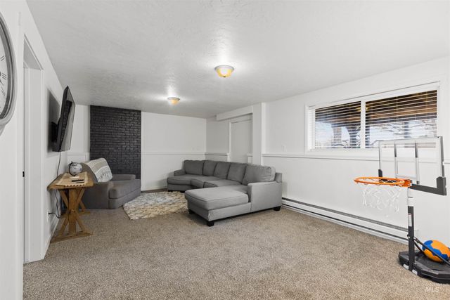 11583 Orchard Ave, Nampa, ID 83651