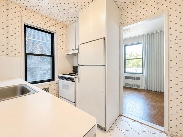 226-26 Union Turnpike 1F, Oakland Gardens, NY 11364