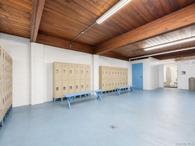 226-26 Union Turnpike 1F, Oakland Gardens, NY 11364