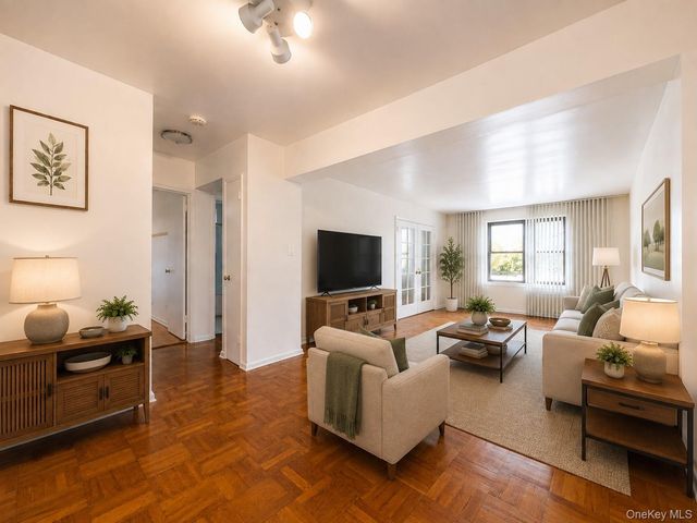 226-26 Union Turnpike 1F, Oakland Gardens, NY 11364