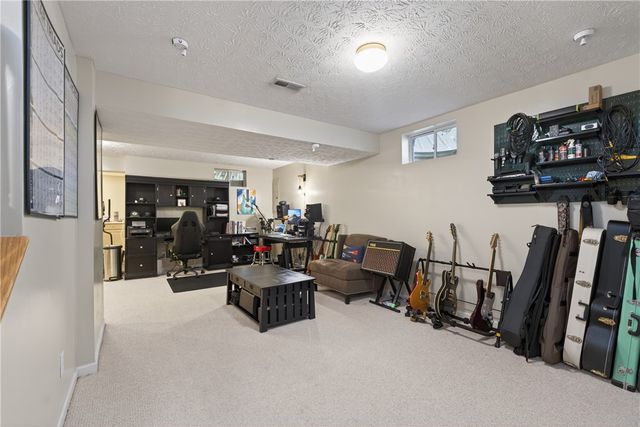 2284 Wild Dance, Beavercreek, OH 45434