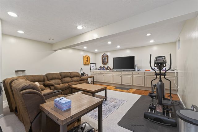 2284 Wild Dance, Beavercreek, OH 45434
