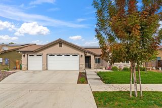 2286 E Jefferson Avenue, Reedley, CA 93654