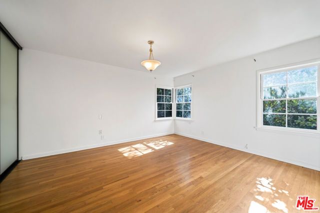 11959 Foxboro Drive, Los Angeles, CA 90049