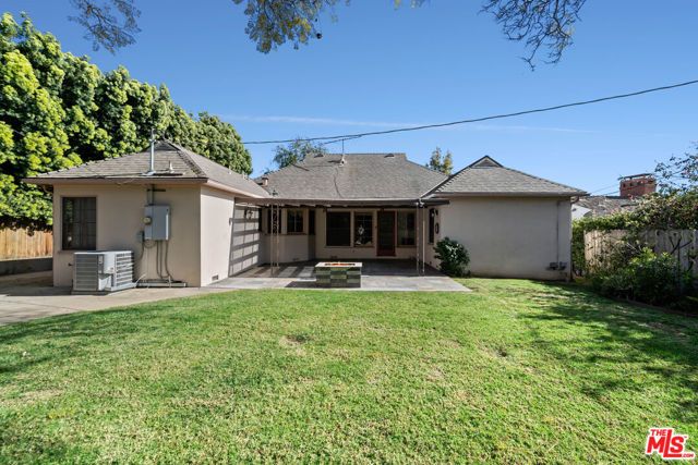 11959 Foxboro Drive, Los Angeles, CA 90049