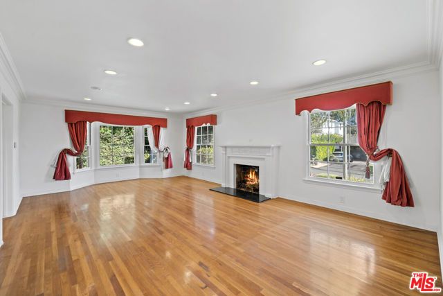 11959 Foxboro Drive, Los Angeles, CA 90049
