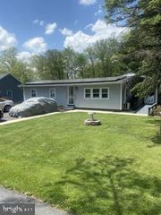 21 W WYOMING ST, Tamaqua, PA 18252