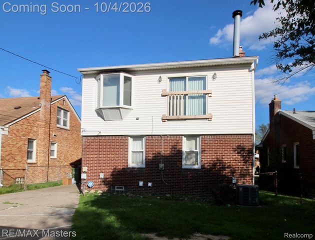 8148 Buckingham Avenue, Allen Park, MI 48101