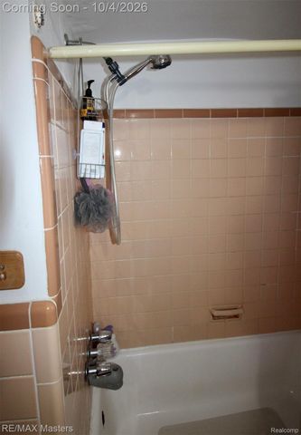 8148 Buckingham Avenue, Allen Park, MI 48101