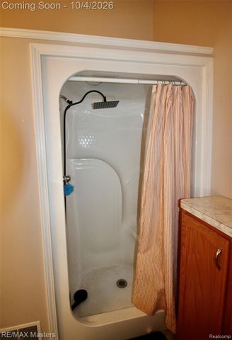 8148 Buckingham Avenue, Allen Park, MI 48101